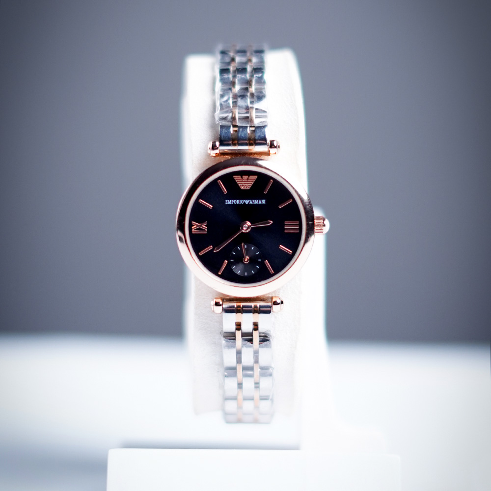 Emporio Armani Women’s Quartz Watch – Elegant Stainless Steel Timepiece