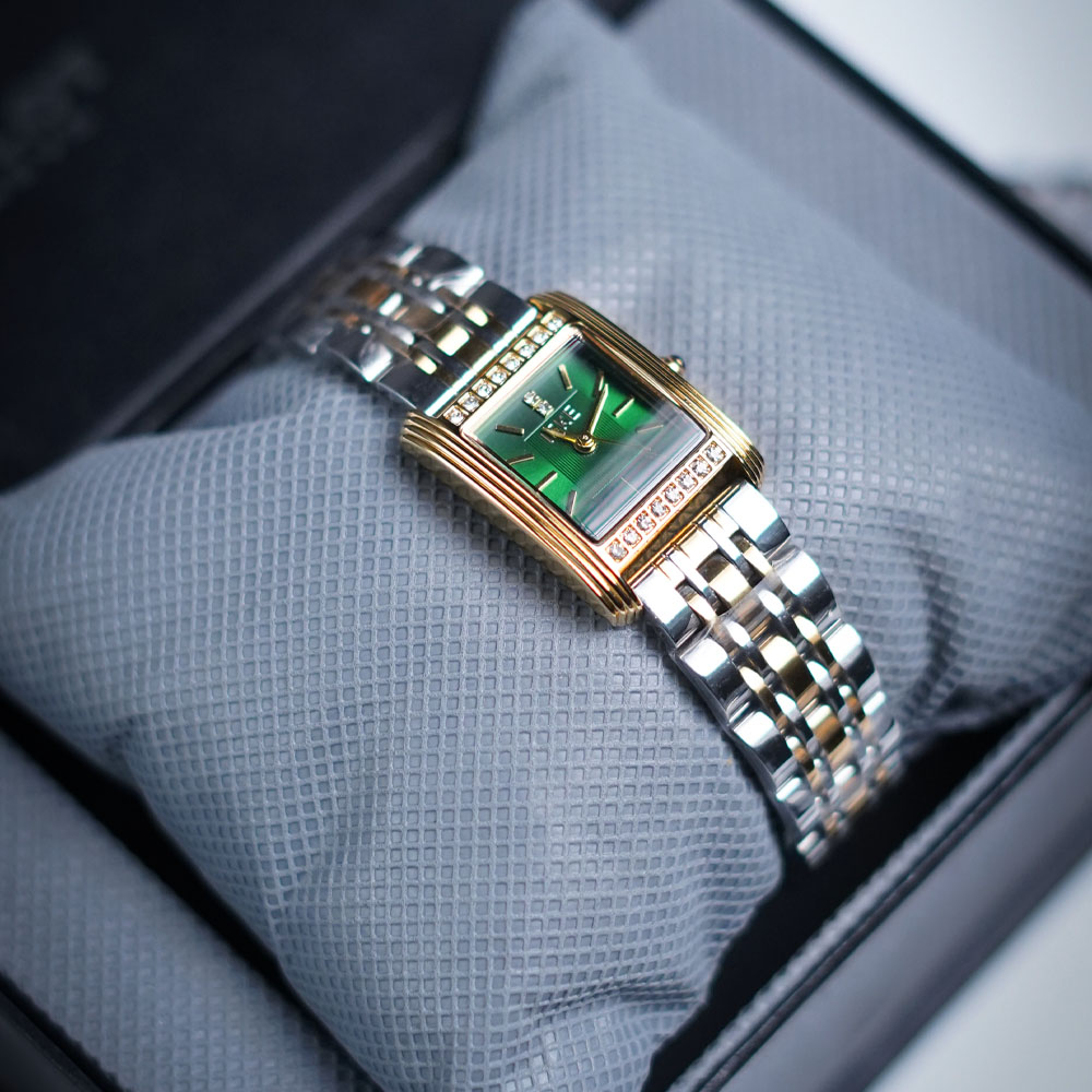 IEKE Green square Dial 03 IEKE Women’s Gold Watch – 24mm Green Dial Elegant Timepiece