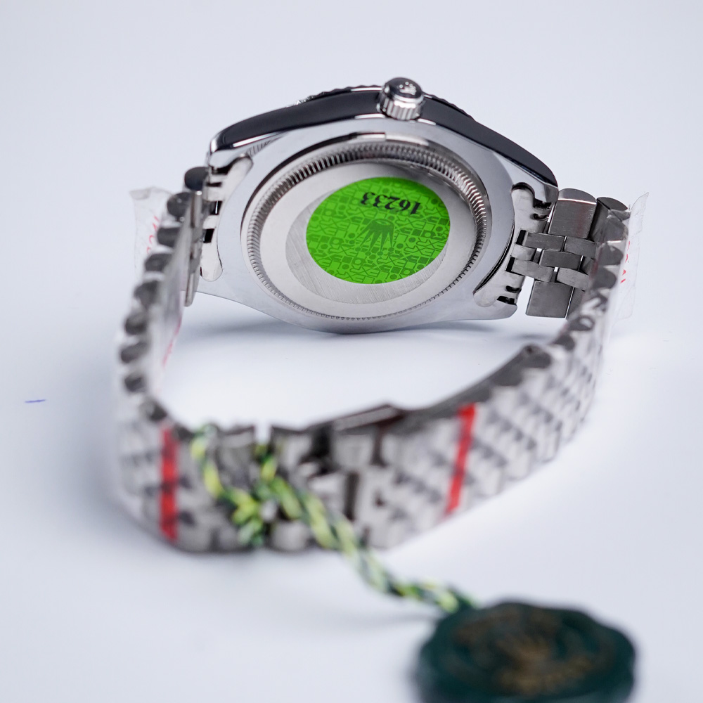 Oyster Perpetual-Back-01 Oyster Perpetual Datejust | Black, White & Blue Dials
