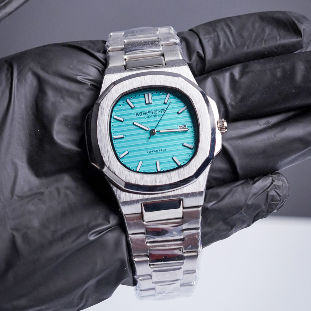 Patek philipe-Nautilus-tiffany-02 Patek Philippe Nautilus – Iconic Luxury Watch | Black & Tiffany Blue Dials