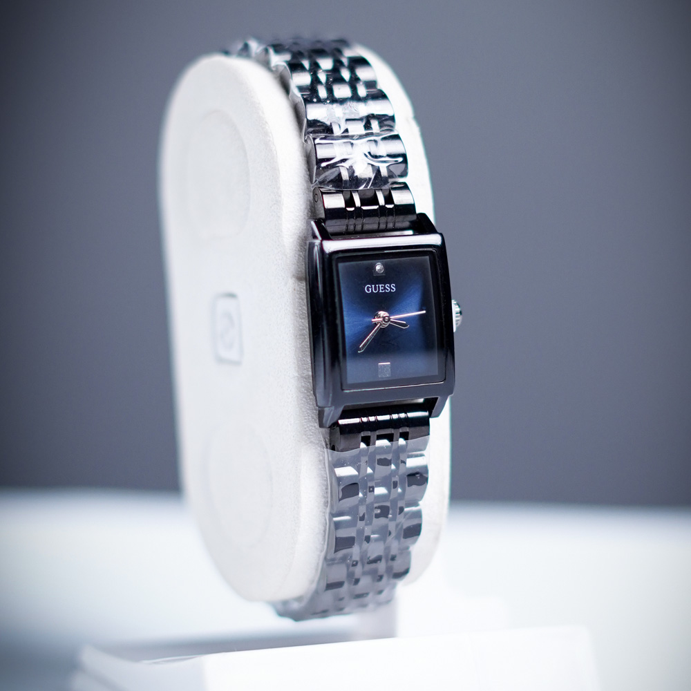 GUESS 20MM Women’s Watch – Sleek Black Dial with Minimalist Elegance
