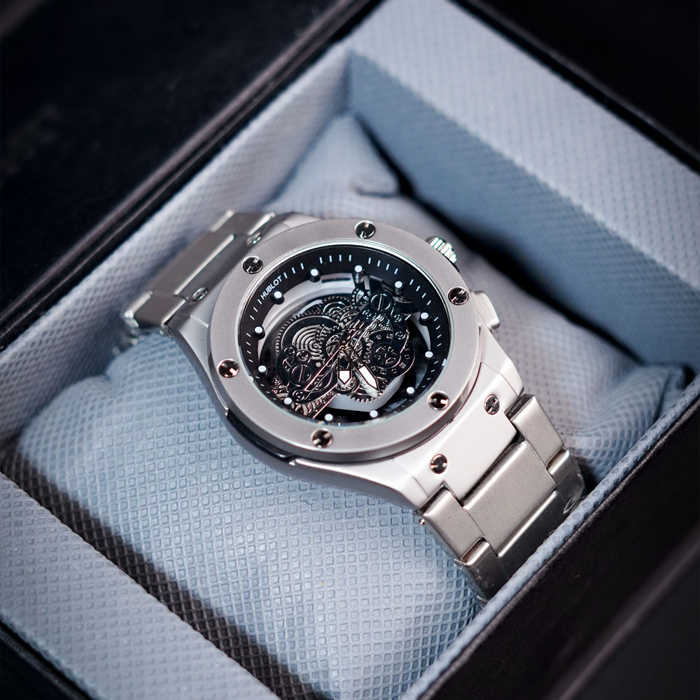 Hublot SKL Chain Silver Black 03 Hublot Skeleton Chain Watch – Silver Case with Black Dial | Luxury Mechanical Style