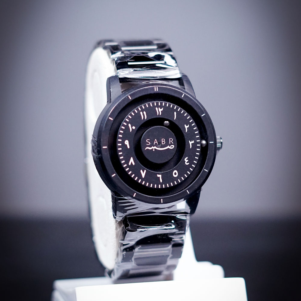 SaBr Magnetic Luna – Black | Sleek, Minimal & Effortlessly Magnetic
